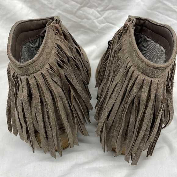 Soda faux leather fringed low top booties ladies sz 7.5 - Picture 4 of 7